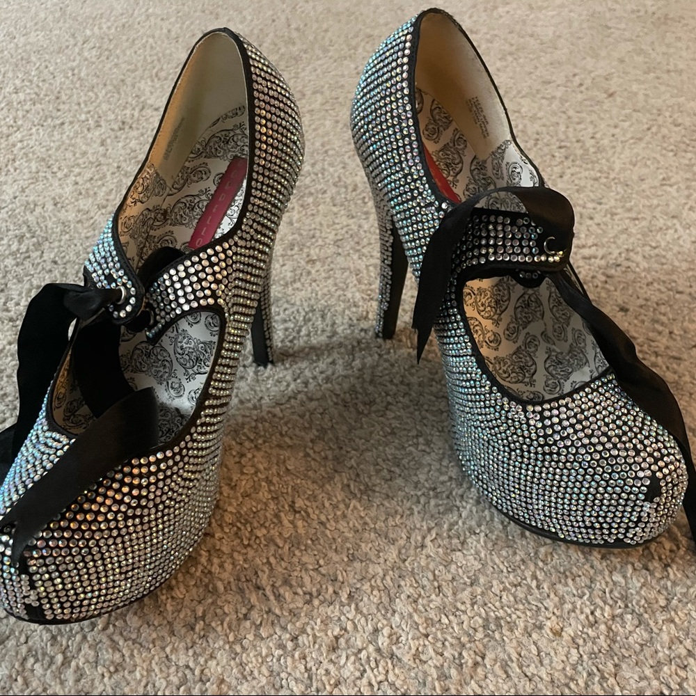Bordello Tease Iridescent